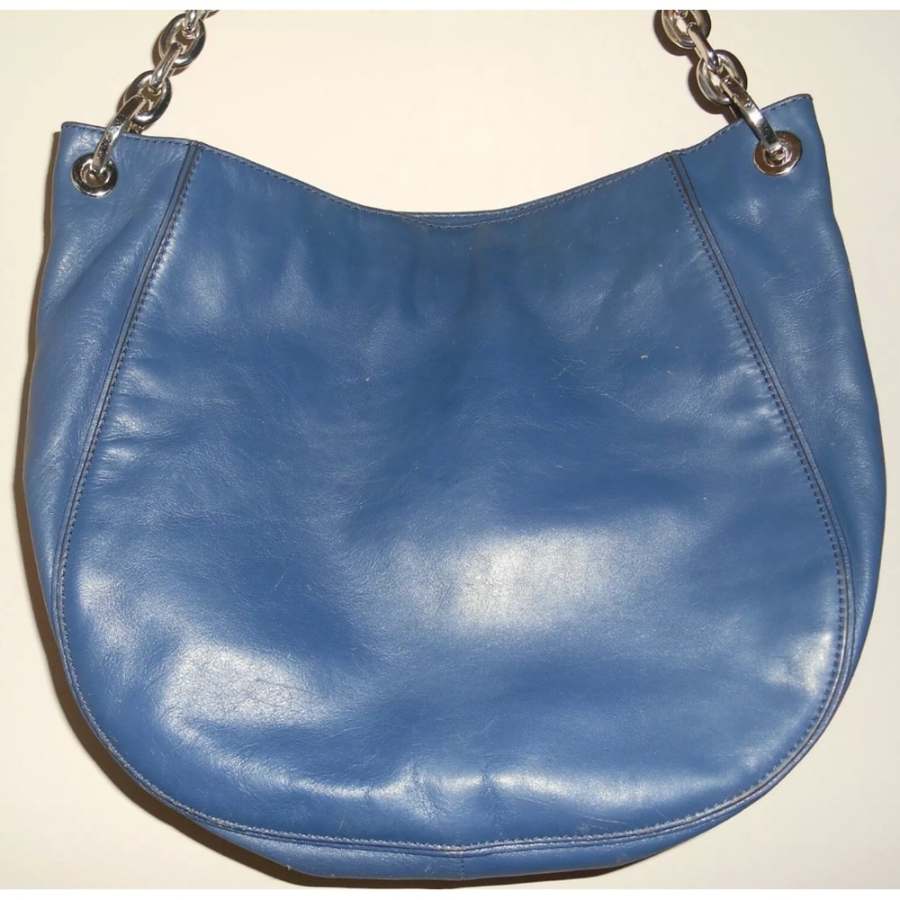 Michael Kors Navy blue leather Hobo bag. Great condition Barely used.